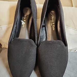 NEW Olivia & Kate Women's Black  Loafers Size 7